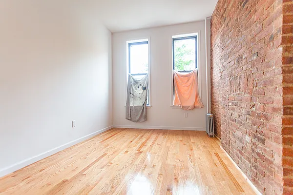 Rented by MySpaceNYC | media 2