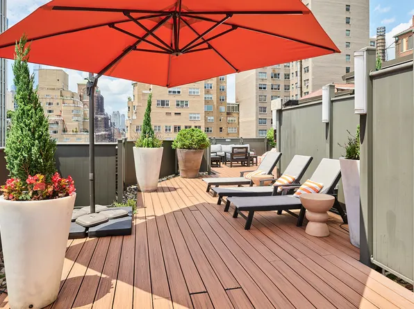 225 East 63rd Street image 8 of 11