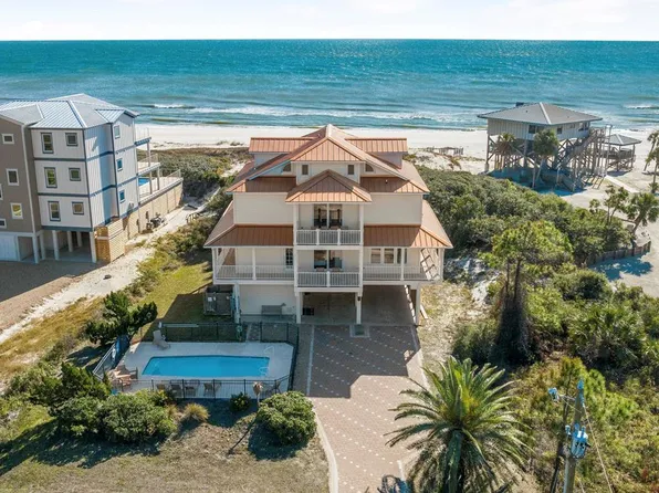 1564 E Gulf Beach Dr, Eastpoint, FL 32328