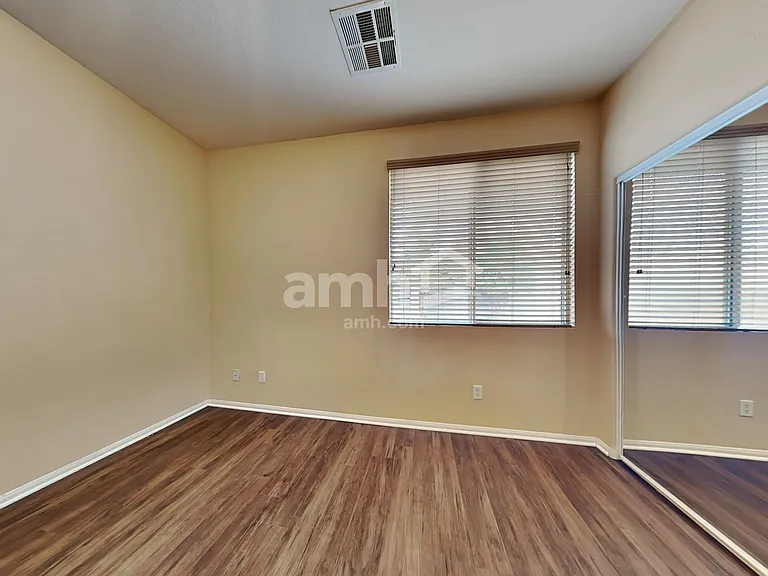 2028 Silver Blaze Ct — Photo 19