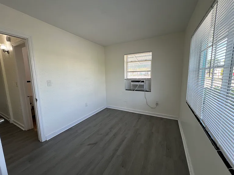 626 S Federal Hwy #8 — Photo 13