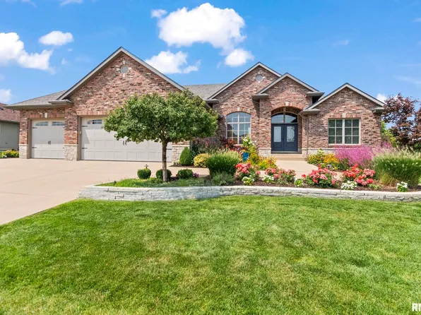 4509 Lynhurst Rd, Springfield, IL 62711