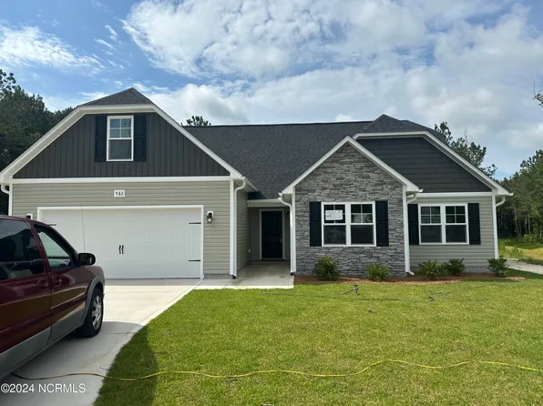 563 Orchard Creek Drive, Richlands, NC 28574