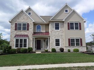 729 Hoffman Dr, Harrisburg, PA 17111