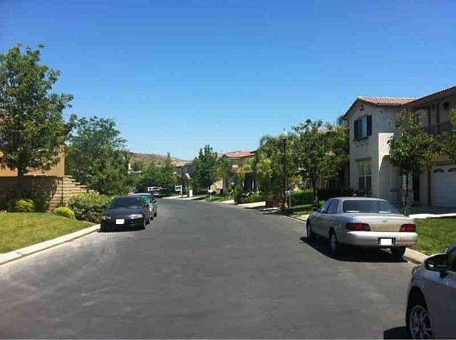 2nd image of 27918 Agapanthus Ln