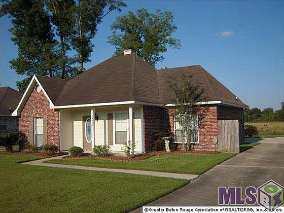 2nd image of 14416 Whispering Oaks Dr