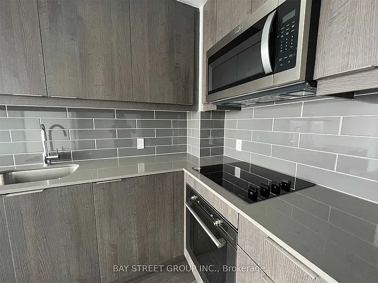 32 Forest Manor Rd #1109 — Photo 4