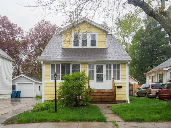 1514 Reed Ave, Kalamazoo, MI 49001