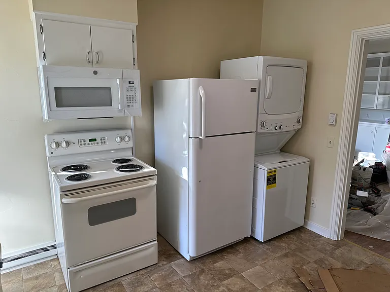 76 W Pomfret St #1 — Photo 6