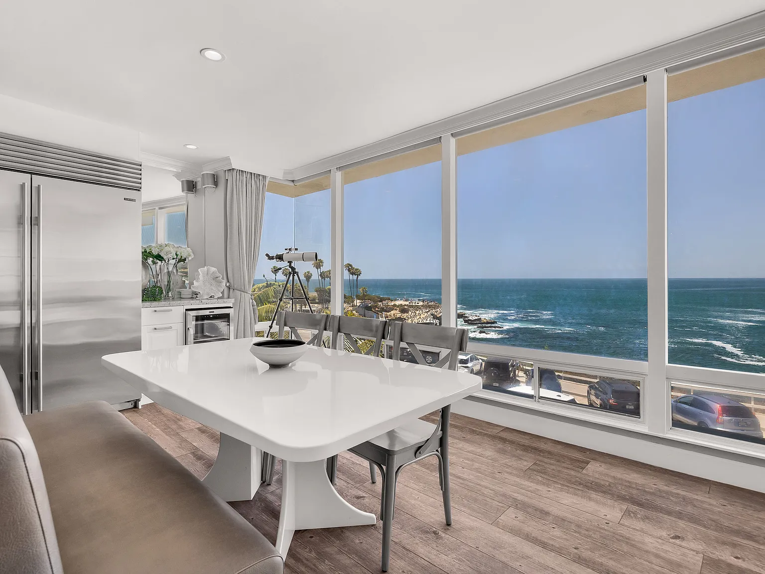 2 bed, 1113 sqft, $12,000 — Photo 3