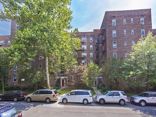 Sold by Sotheby's International Realty | media 29