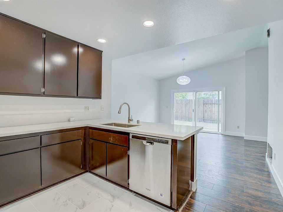 1st image of 4243 Oberon Ave