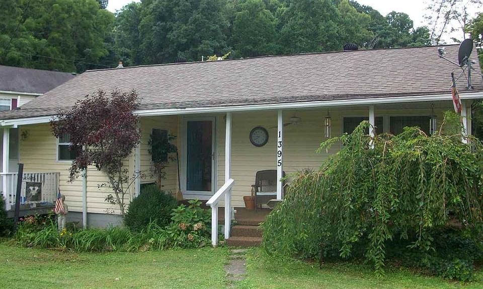 1st image of 1395 Woodmont Dr