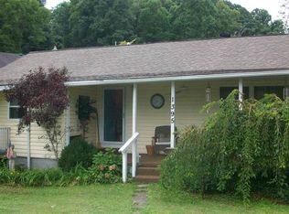 1395 Woodmont Dr, Kenova, WV 25530