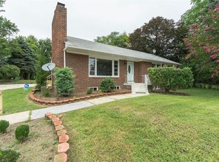 306 Cedar Ridge Dr, Oxon Hill, MD 20745