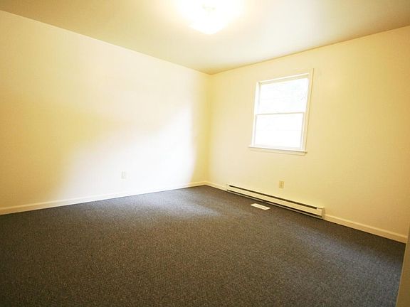 5th image of 416 Pinoak Dr