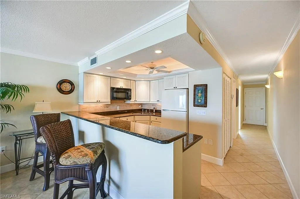 1 bed, 1.0 bath, 626 sqft, $6,000 — Photo 2