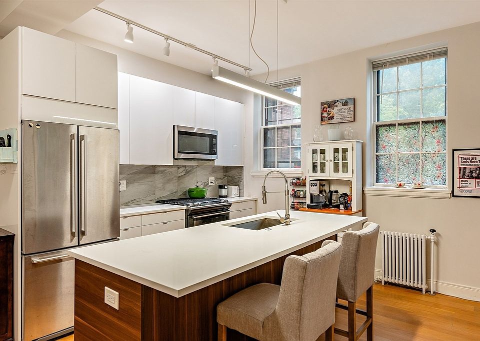 1st image of 4 Kilsyth Ter APT 14