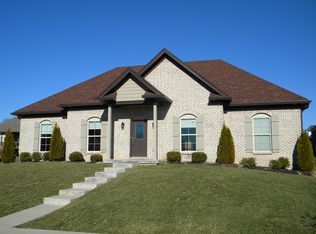 1048 Champions Cir, Simpsonville, KY