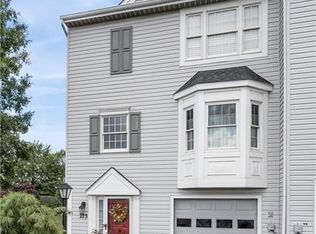 273 Cordial Dr, Bridgeville, PA 15017