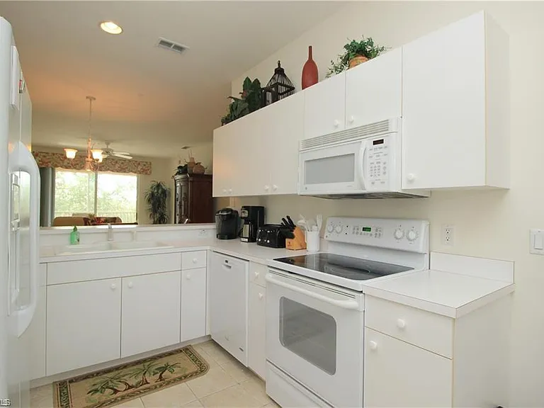 2700 Cypress Trace Cir #3134 — Photo 7