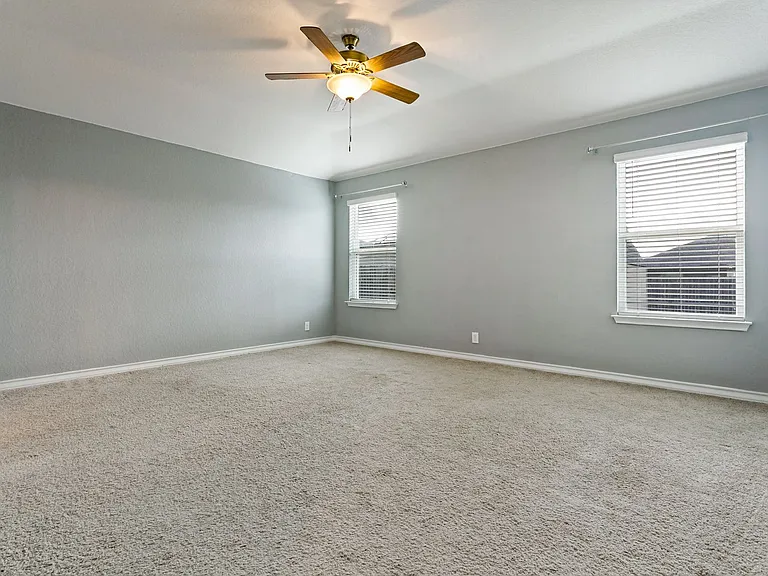 9908 Bratten Rise — Photo 13