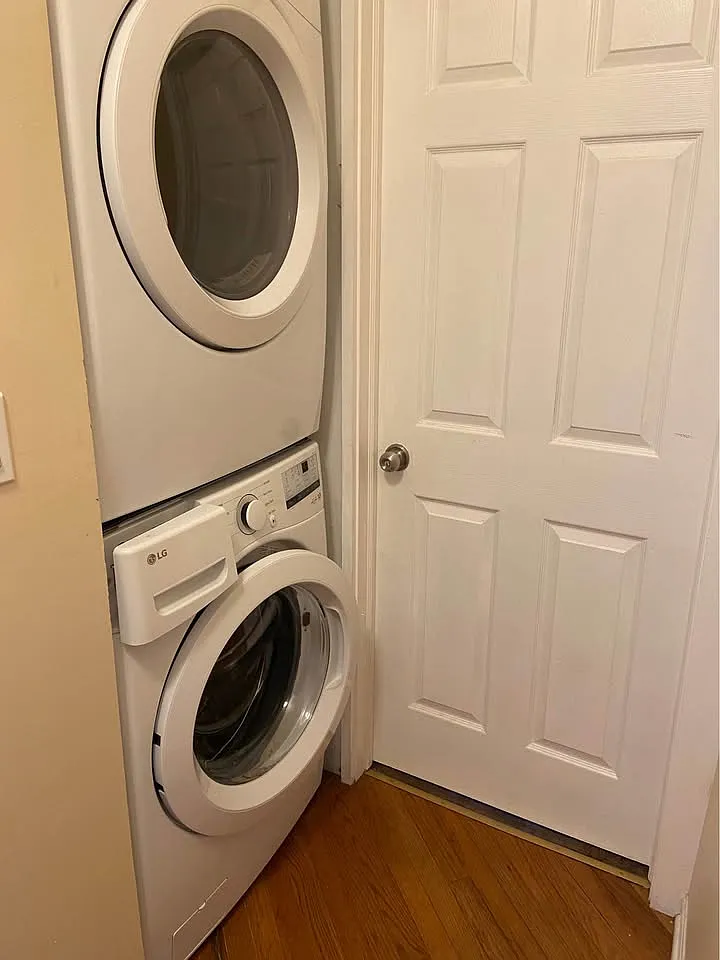 2 bed, 1100 sqft, $1,200 — Photo 2