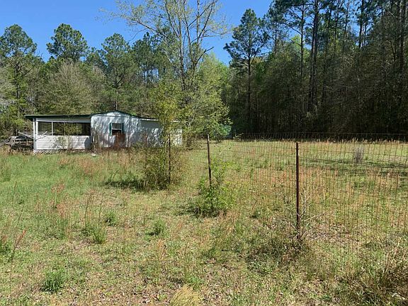 4th image of 4045 County Highway 147 W