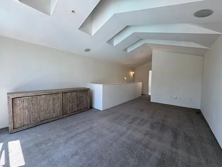 32 Iron Horse Ln — Photo 15