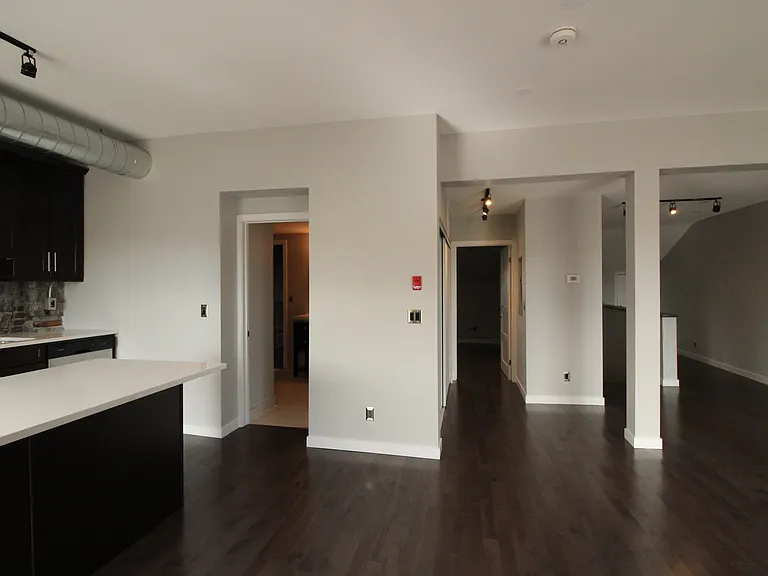 183 Princess St — Photo 21