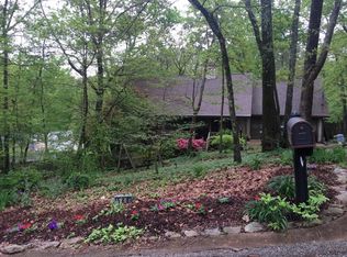 548 Leafwood Dr, Hixson, TN 37343