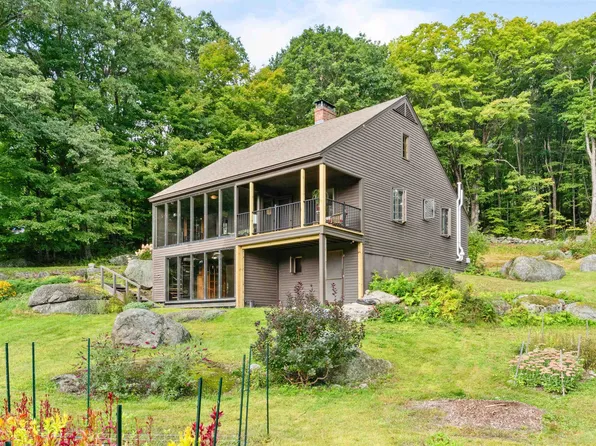 23 Ledge Road, Hancock, NH 03449