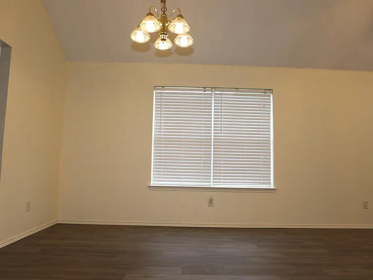 7305 Maplewood Dr — Photo 52