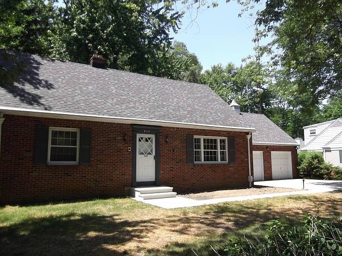 1st image of 814 E Boundary St