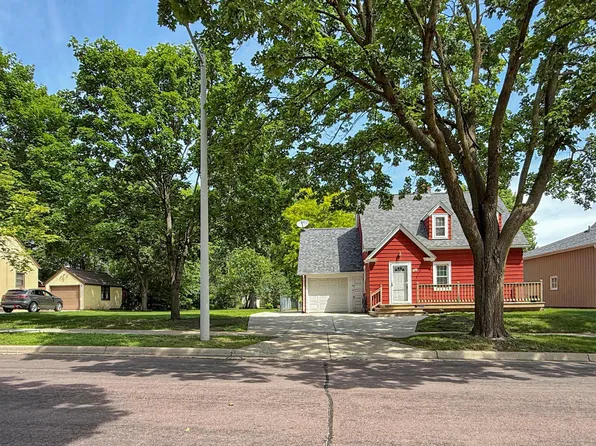 419 Webster St, Fairmont, MN 56031