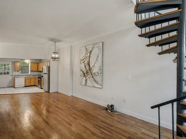 49 Bradhurst Avenue image 12 of 33