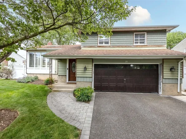 21 Patricia Lane, Syosset, NY 11791