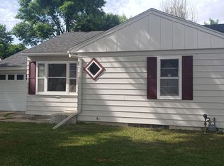 1016 1st St NE, Mason City, IA 50401