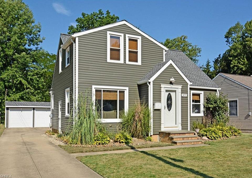 1st image of 3970 W 226th St
