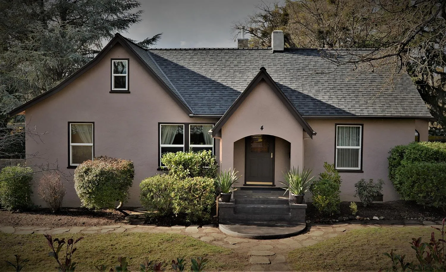 4 Glen Oak Ct photo 1