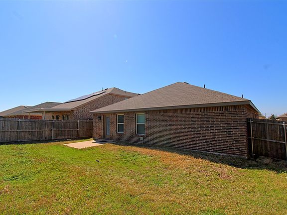 5th image of 2428 Rosharon Dr