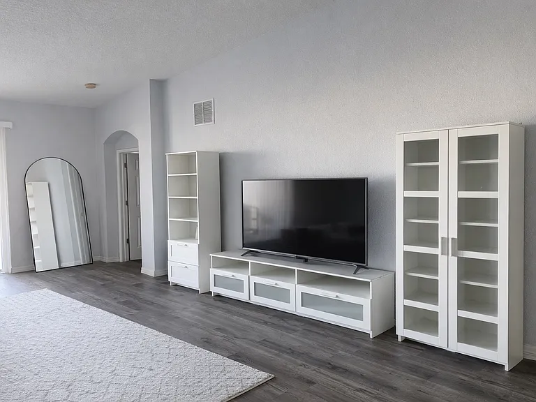 5360 Mang Pl — Photo 4