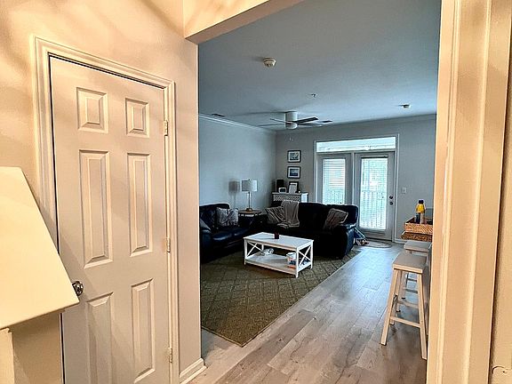 Entry with large closet