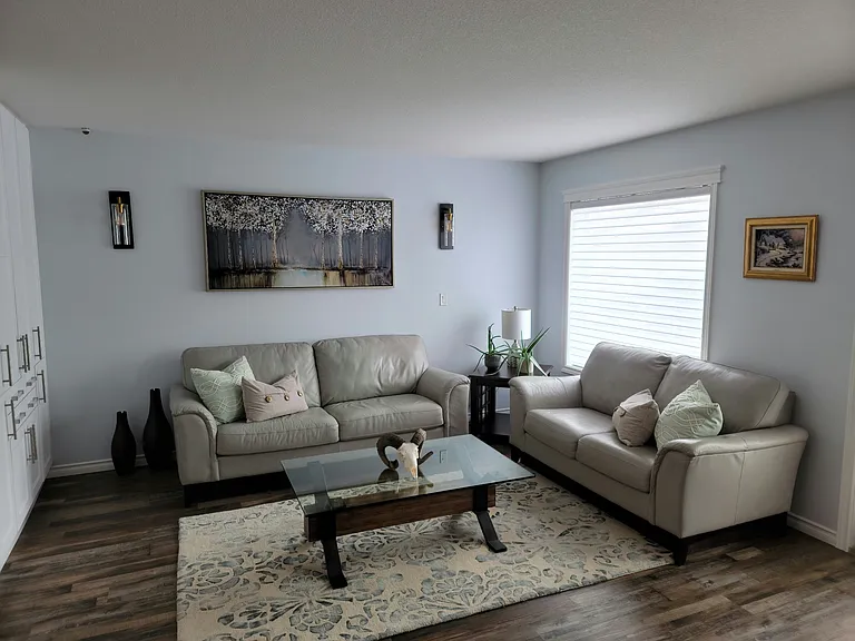 Bayfield Cres — Photo 3