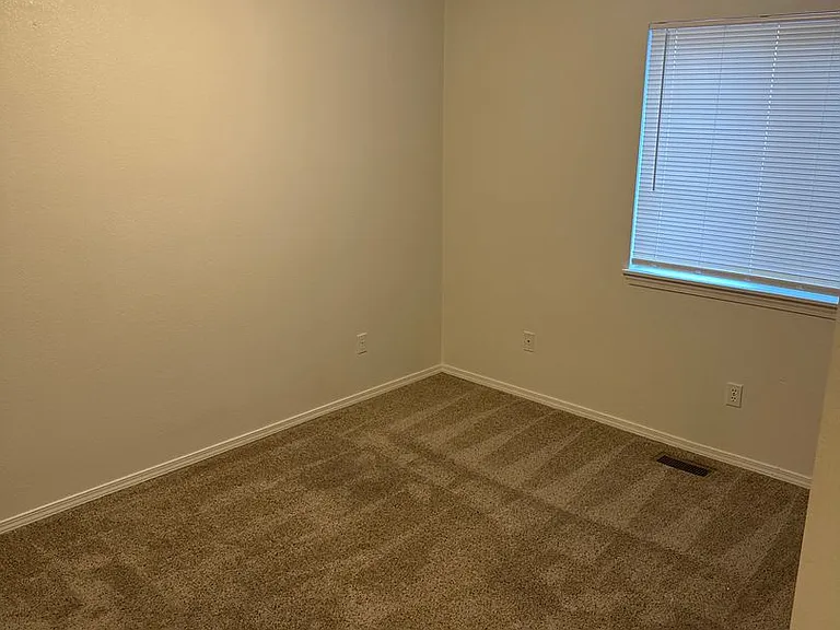4689 W Pasadena Ln — Photo 18