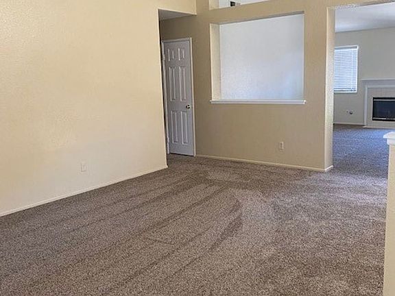 3rd image of 2975 Cypress St