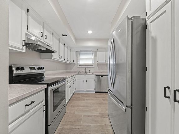 2nd image of 1253 Spring Brook Ct