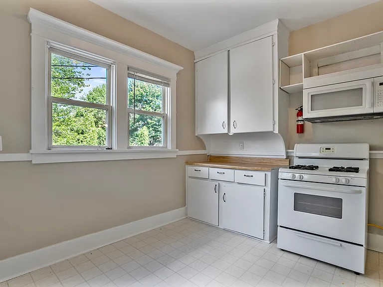 35324 Chestnut St — Photo 14
