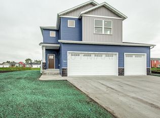 268 Redwood Dr, Mapleton, ND 58059