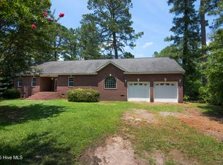 1548 Cambridge Dr, Greenville, NC 27834